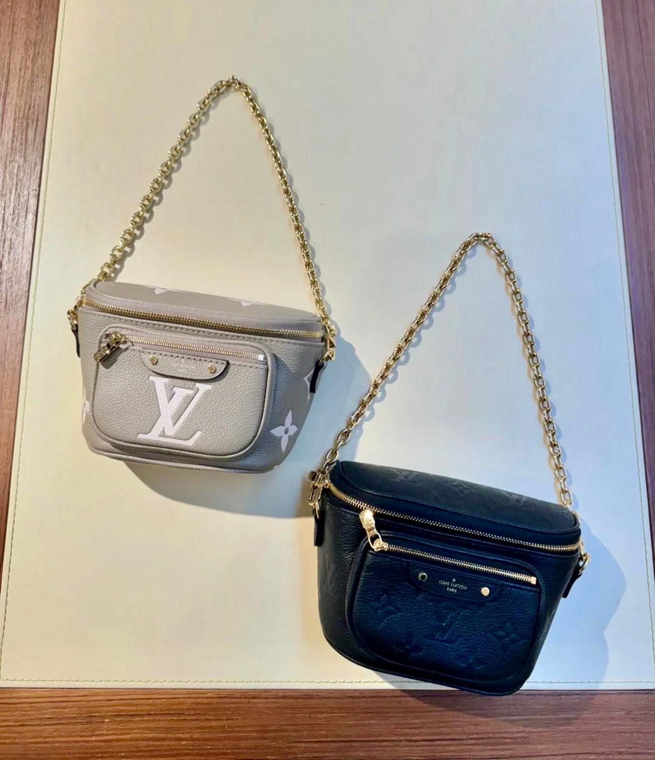 LV Mini Bumbag 迷你牛皮腰胸包/1570✨🉐66940