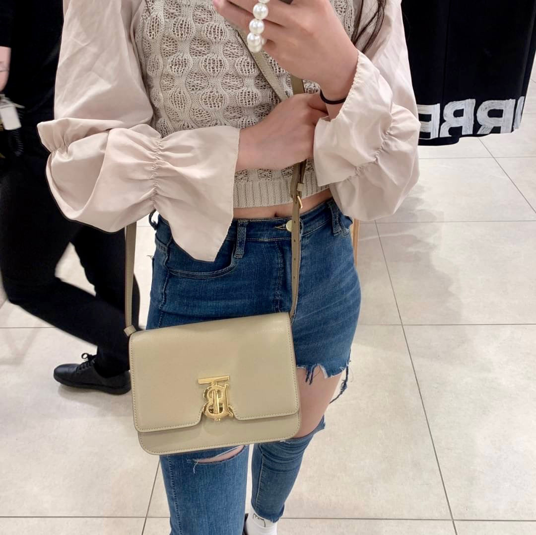 @Burberry TB 小款肩背翻蓋包/P819 🔥下殺🉐37860