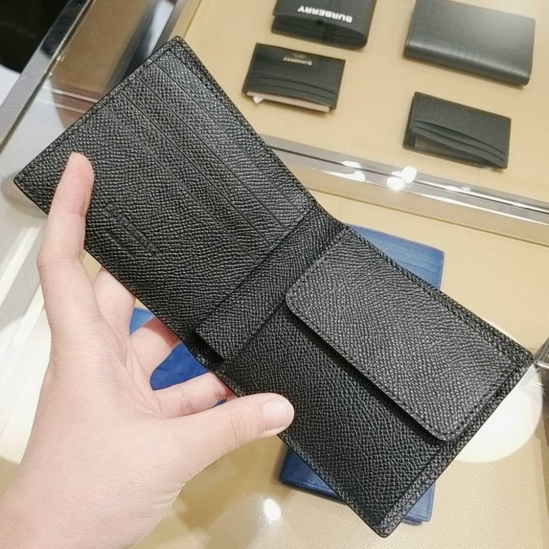 @Burberry CC Bifold 男女款燙銀字零錢短夾/P195 🔥下殺🉐9980