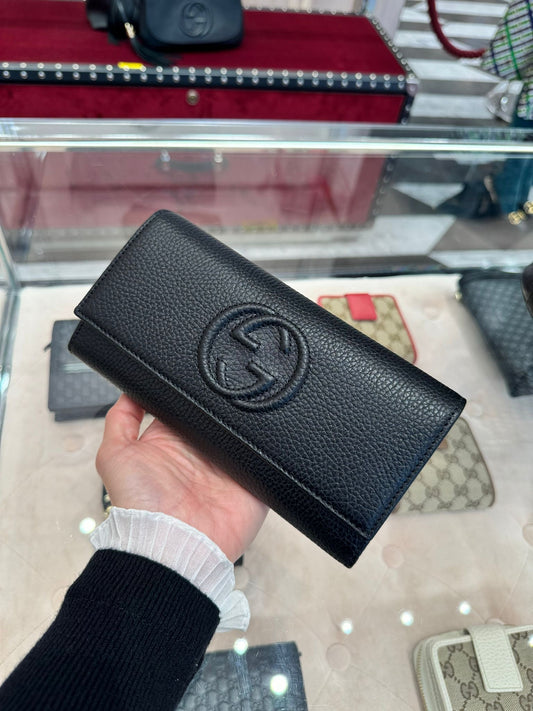 *@Gucci Soho 浮雕翻蓋長夾/390P270 🔔限時折🉐12950