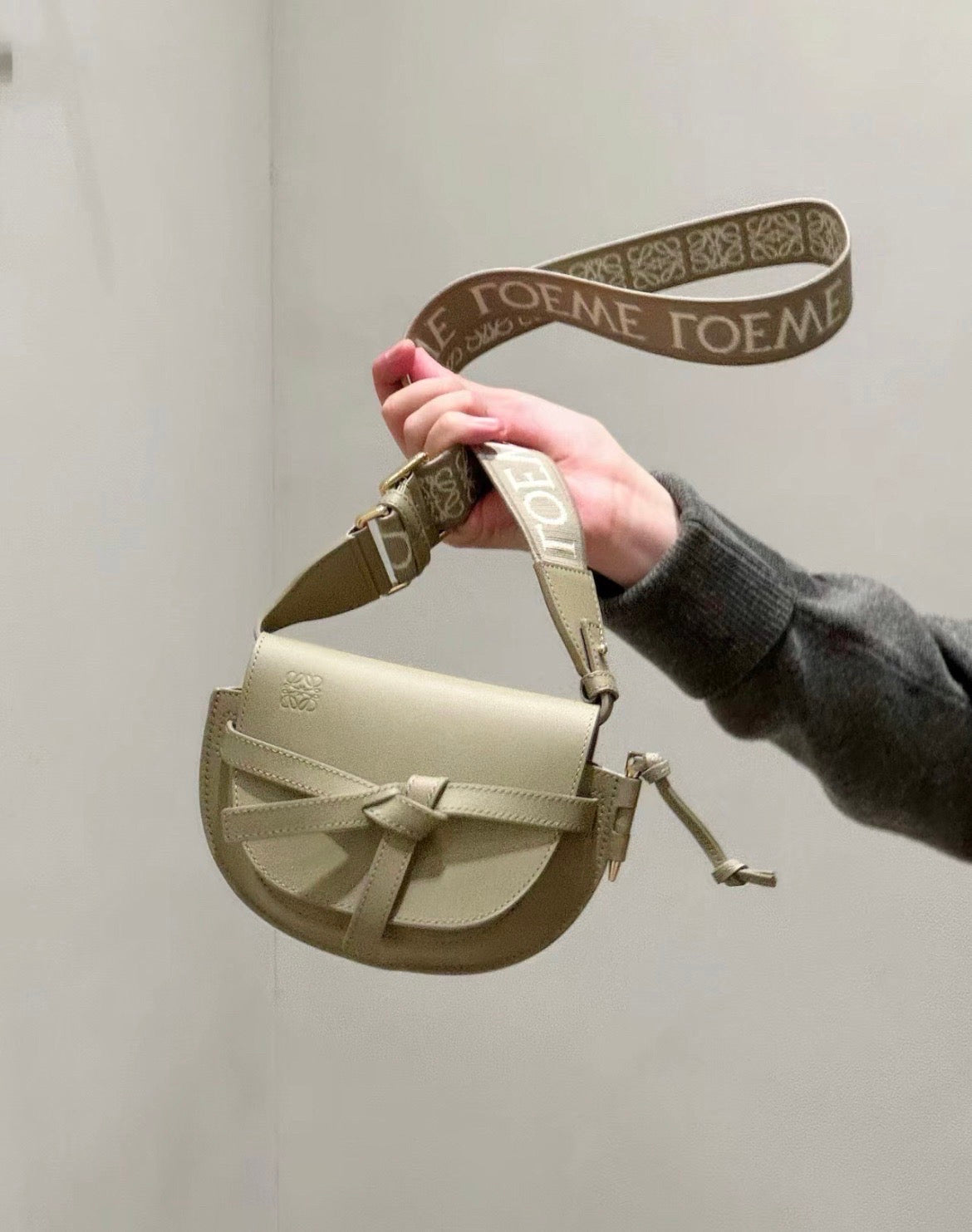 Loewe Gate Dual Mini 緹花背帶馬鞍包/1500