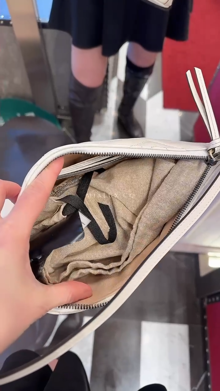 @Gucci▪️GG Marmont 2.0 Padded 腋下包/1020P715 🔔限時折🉐33180 💰