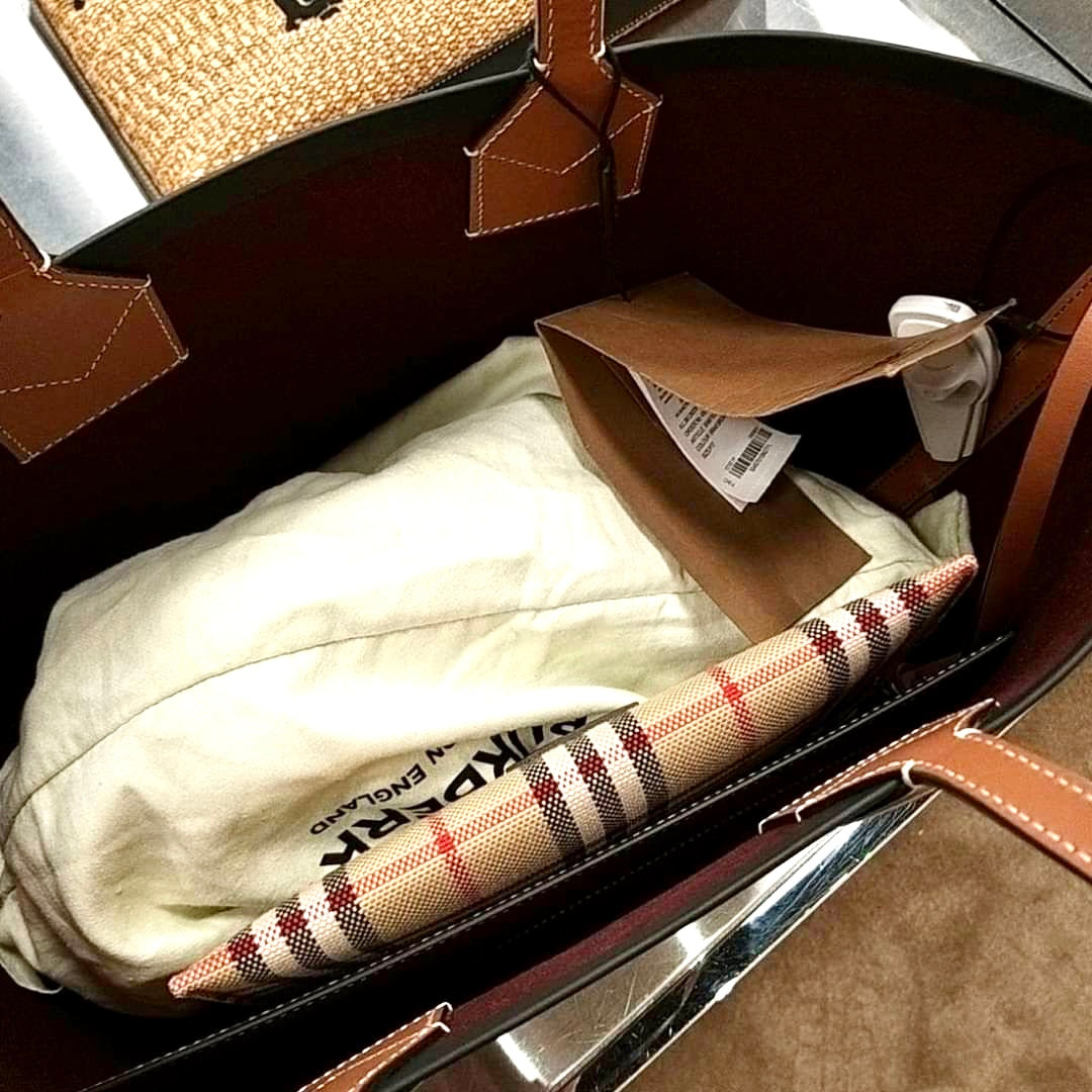 Burberry London Tote 小款格紋雙面托特包/1290C878 ㊙️折扣🉐37000💰