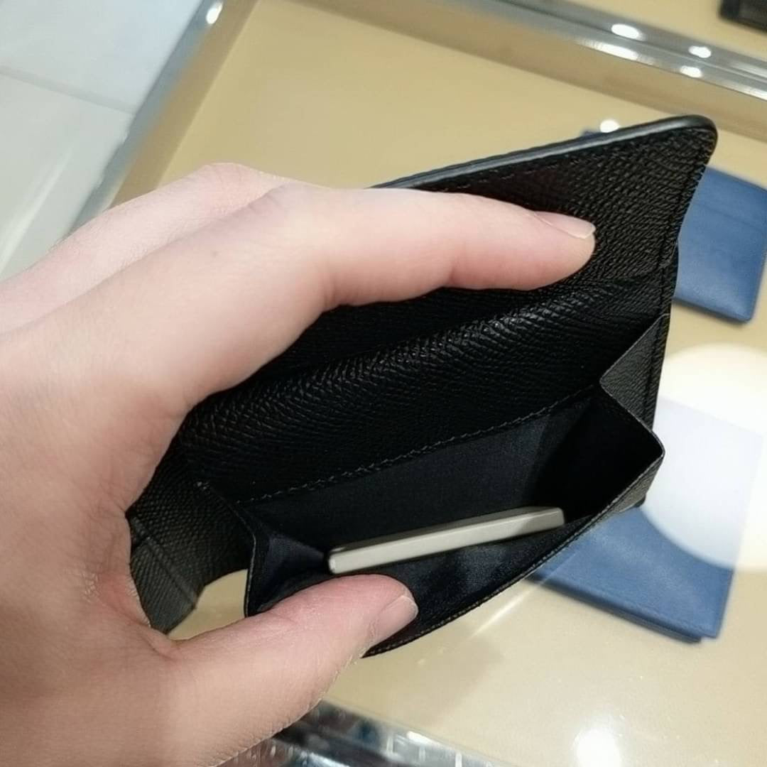 @Burberry CC Bifold 男女款燙銀字零錢短夾/P195 🔥下殺🉐9980