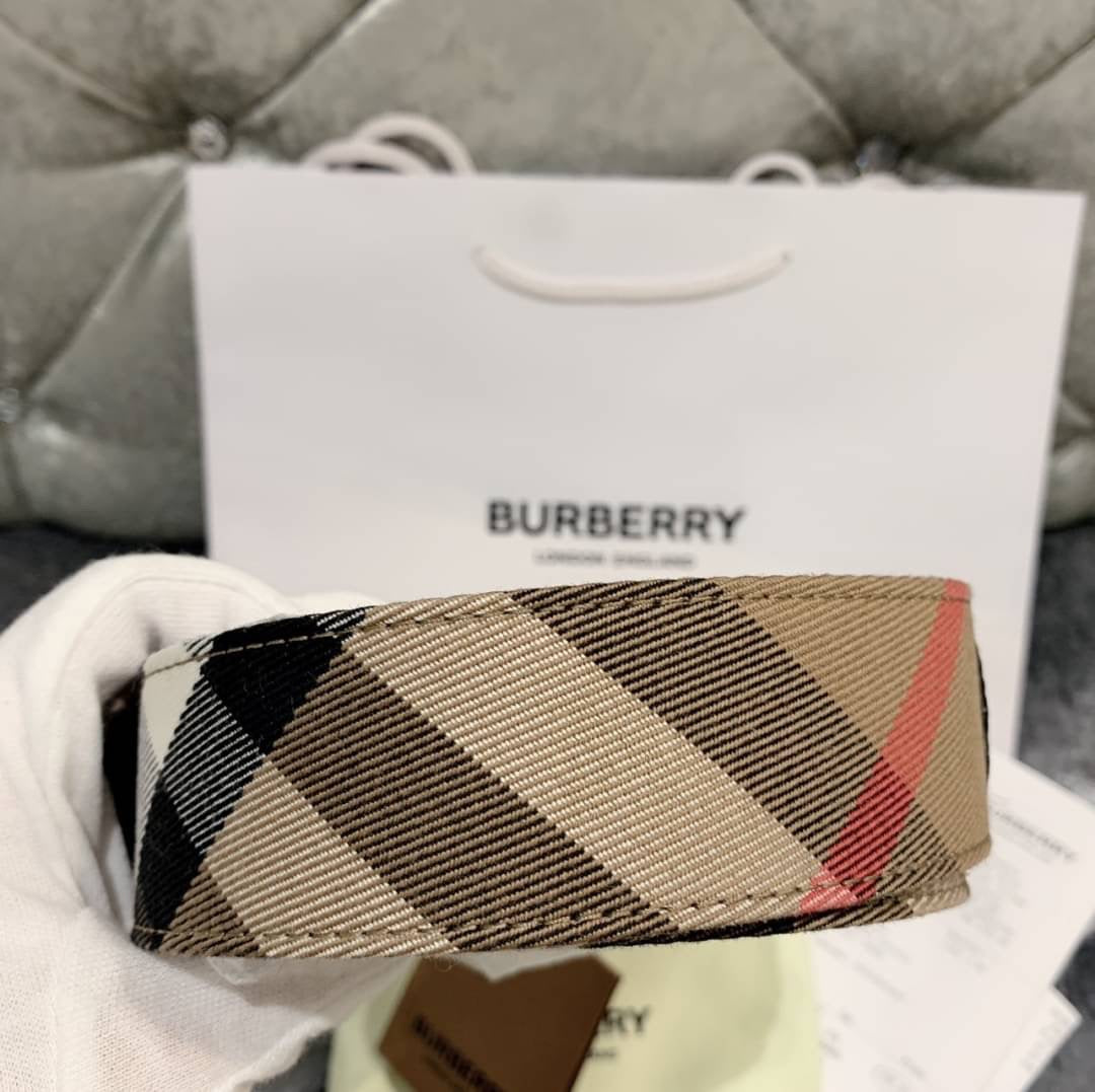 @Burberry Classic Belt 格紋雙面皮帶/P180 🔥下殺🉐9600