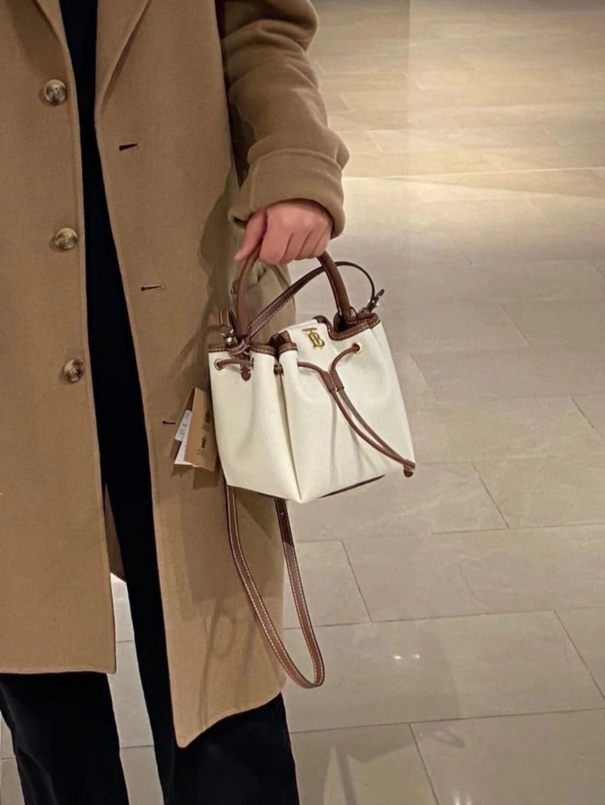 @Burberry Peony 水桶包-米白 🔥下殺🉐39999🏷