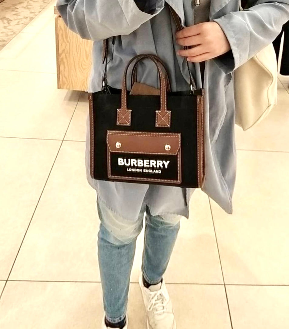 @Burberry▪️Freya Mini托特包-黑/920P645 🔥折上七折🉐21320