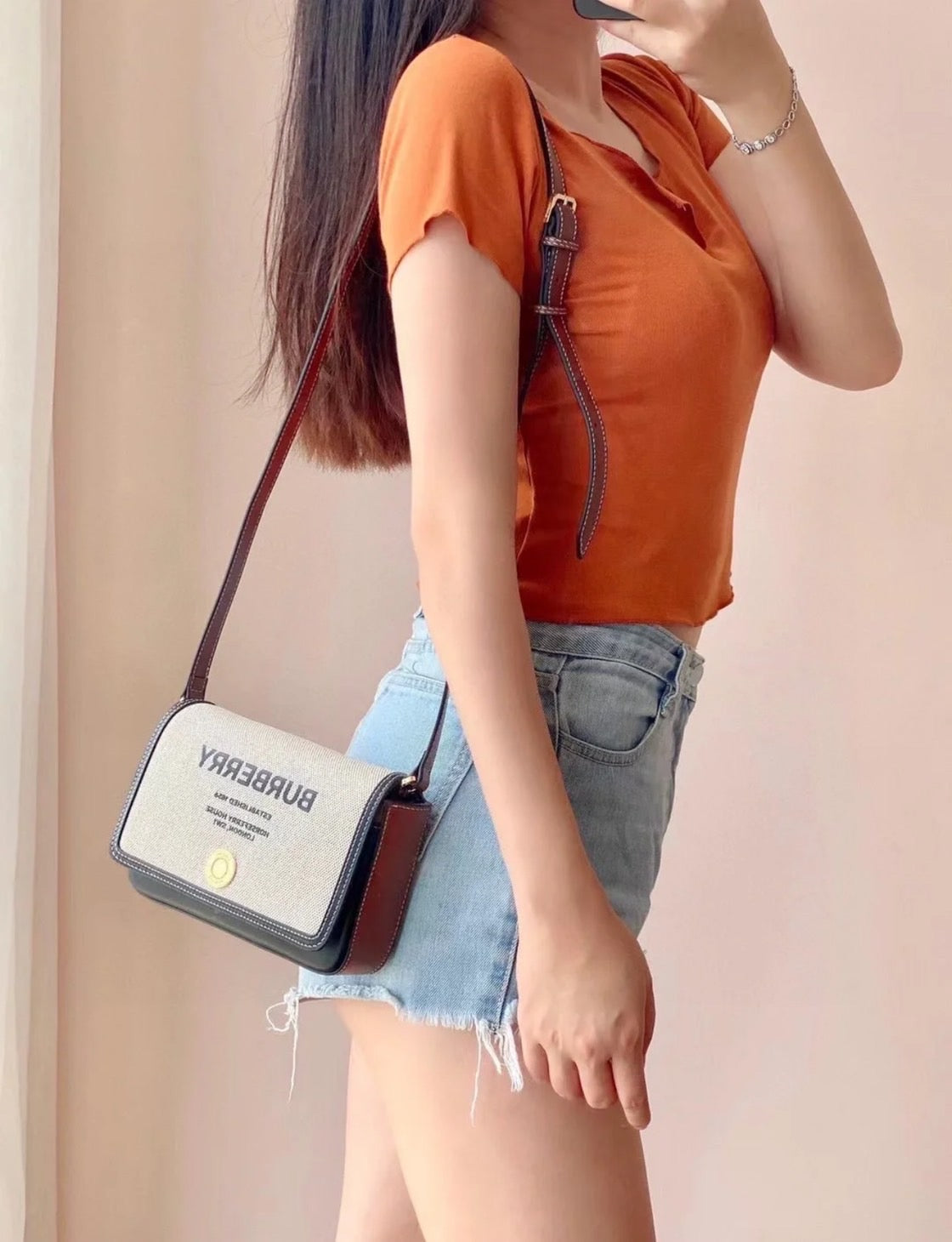 ❌@Burberry Horseferry Mini 郵差包-淺灰