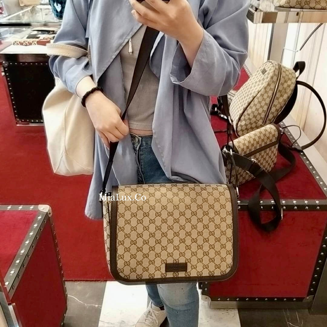 *@Gucci 男生款老花織布郵差包/ 小款P470 / 大款 P490