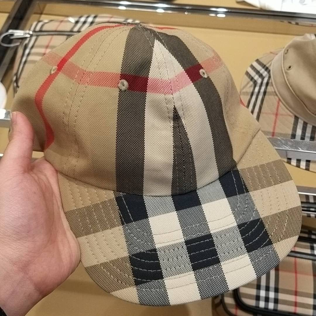 @Burberry Classic Cap 經典格紋棒球帽/P159 🔥下殺🉐8660