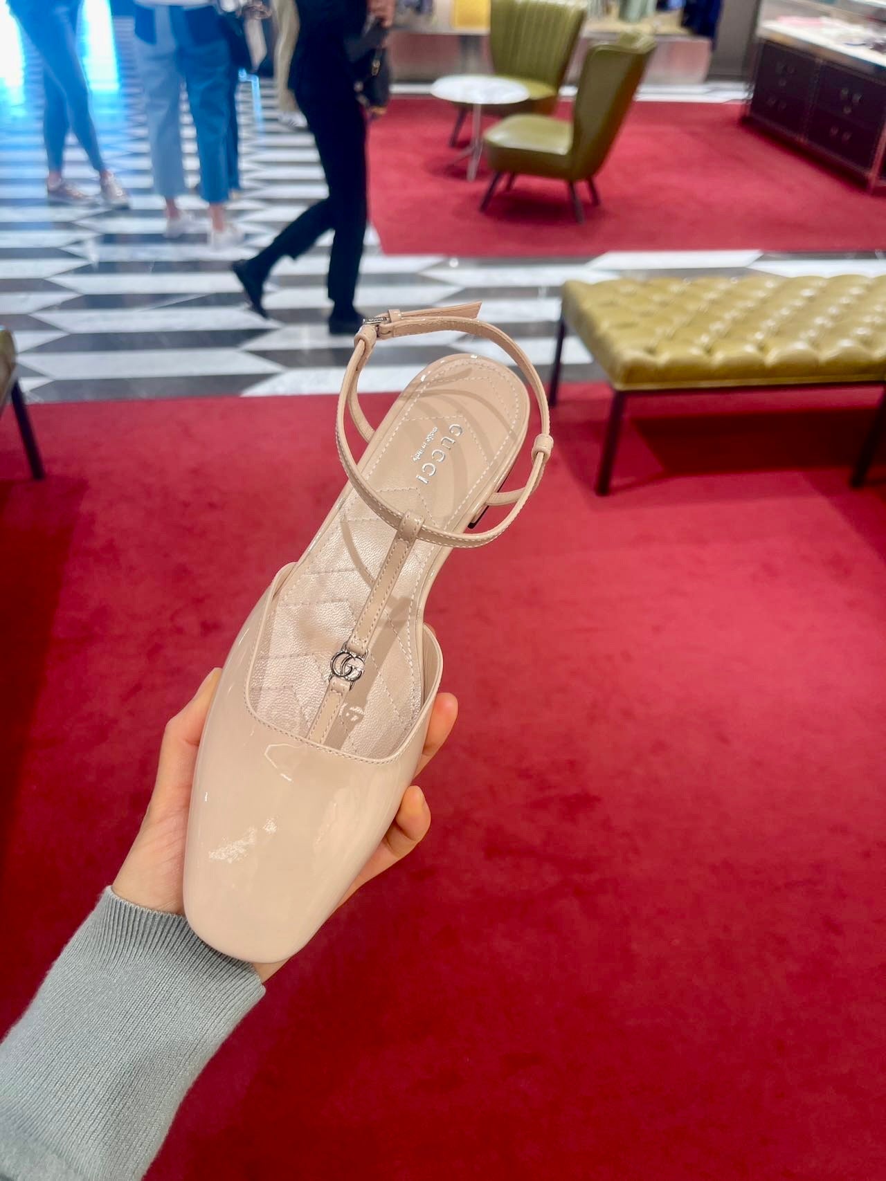 @Gucci Shoes 平底鞋/635P320 🔔限時折🉐15200