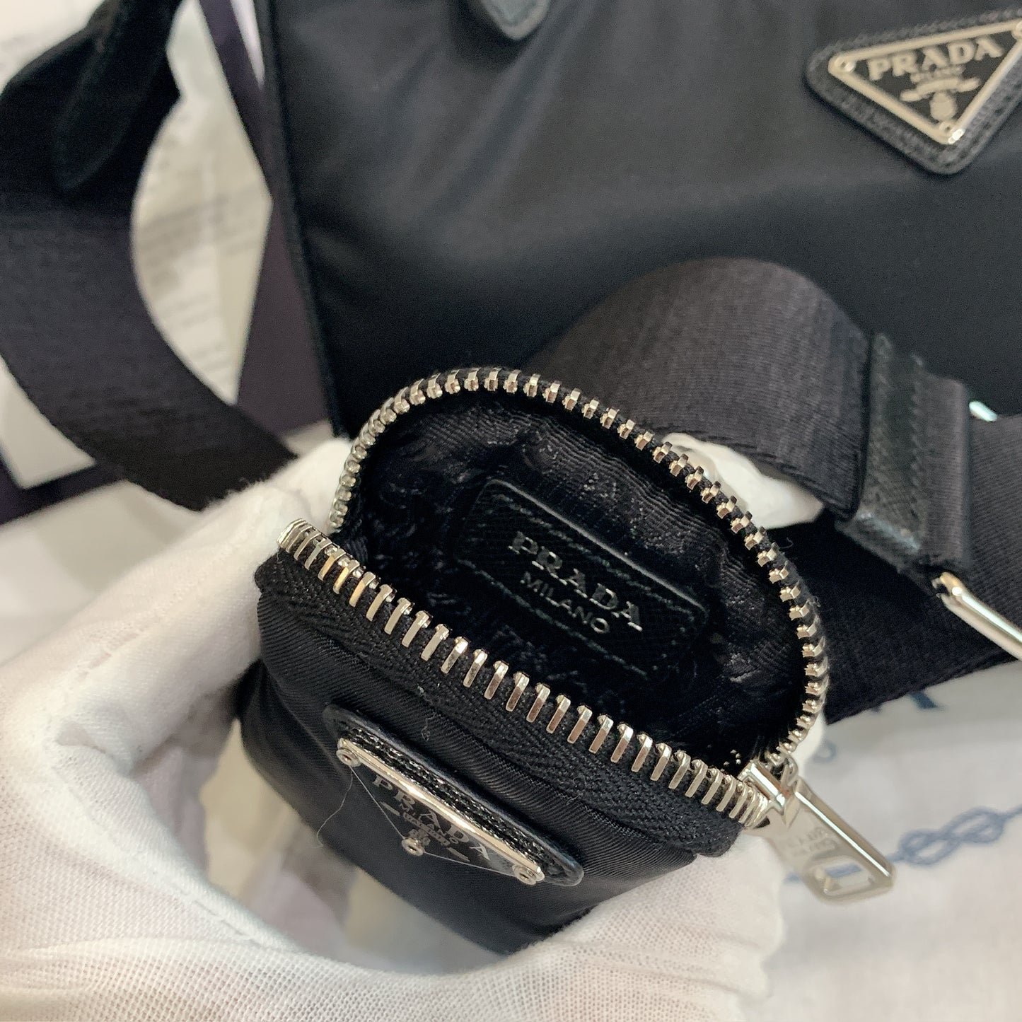 Prada▪️Re-Edition 2005 五合一尼龍包/E1650 🉐60400🇪🇺