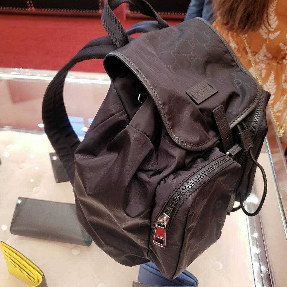 @Gucci 男生款黑老花後背包/P510