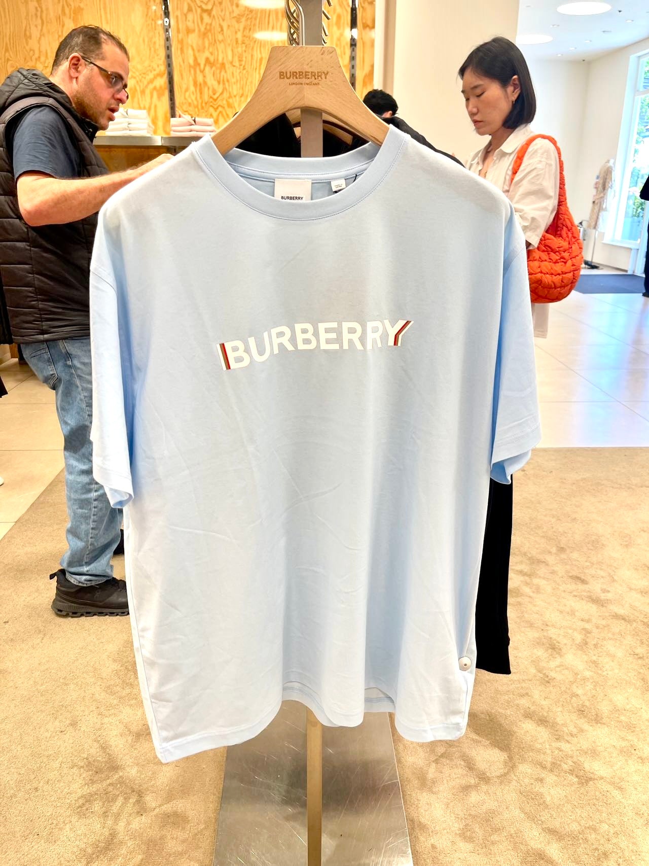 @Burberry T 女款T恤上衣/320P145 🔔限時折🉐7330