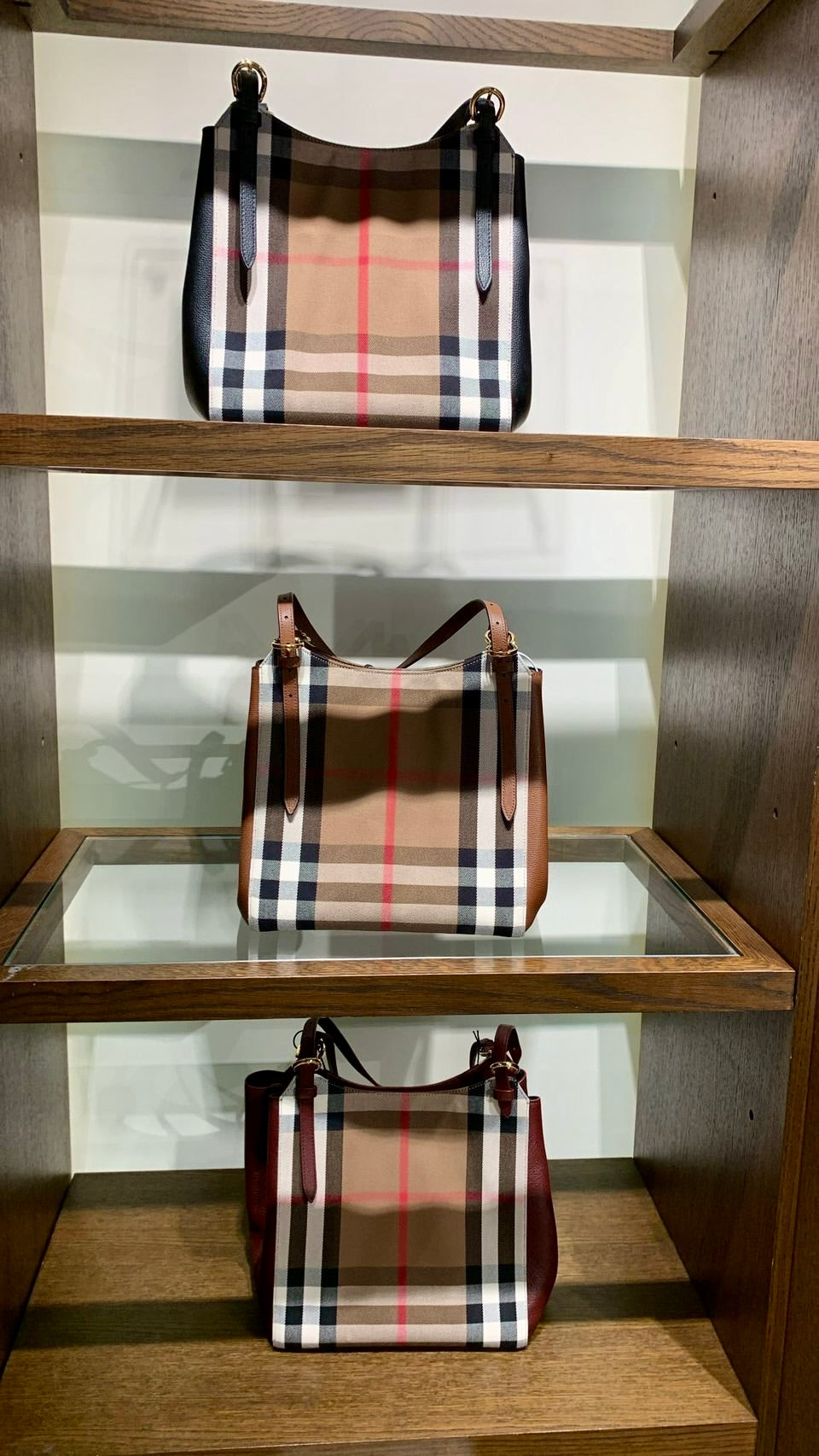 @Burberry▪️Canary SM 變形托特包/1050P735 🔥折上六折🉐20850