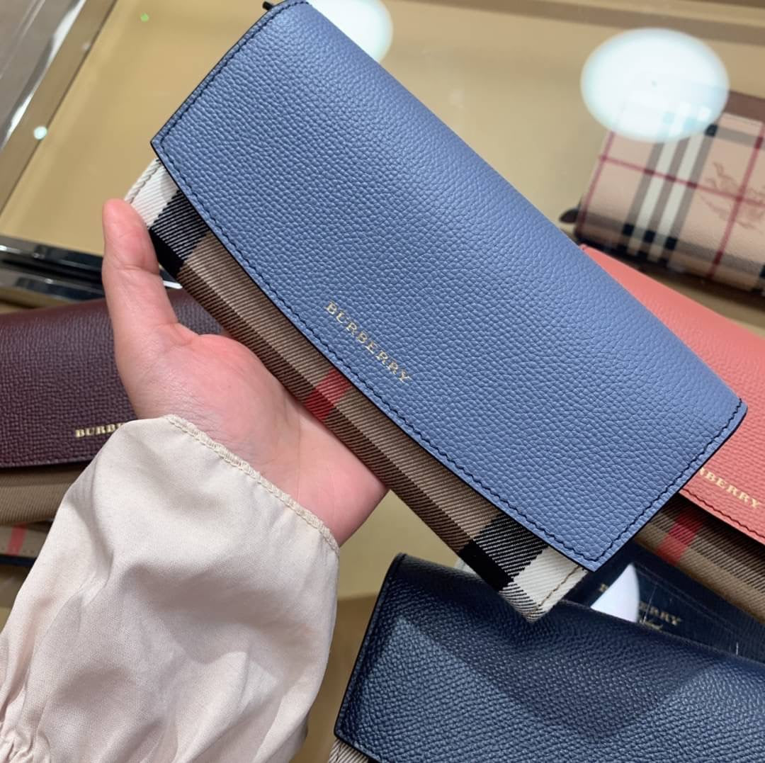 @Burberry Porter House 格紋拚色翻蓋長夾/P239 🔥下殺🉐11760