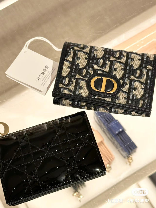 Dior 30 Montaigne Glycine 蒙田藍緹花翻蓋卡包/410E450 🉐15500🇪🇺🏷