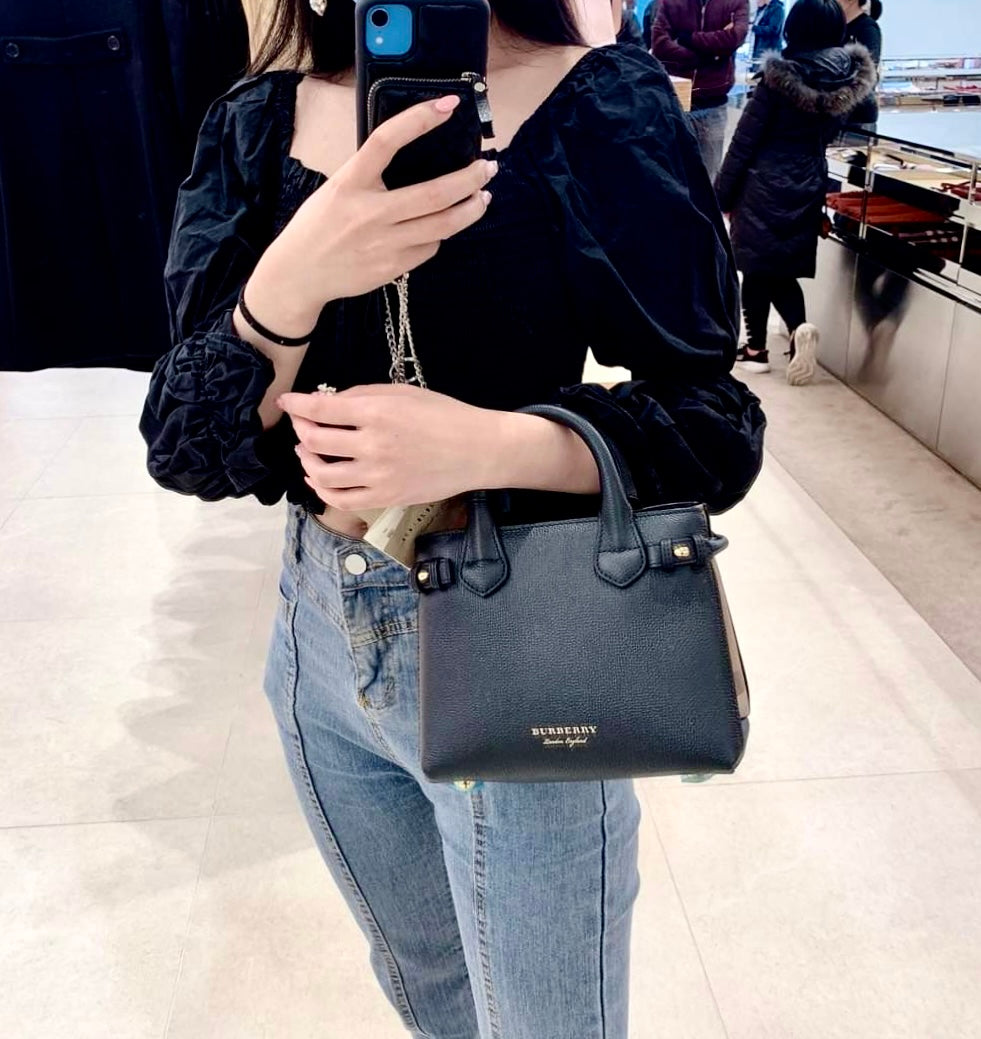 @Burberry Banner BB 迷你手提包/P750 🔥下殺🉐34750