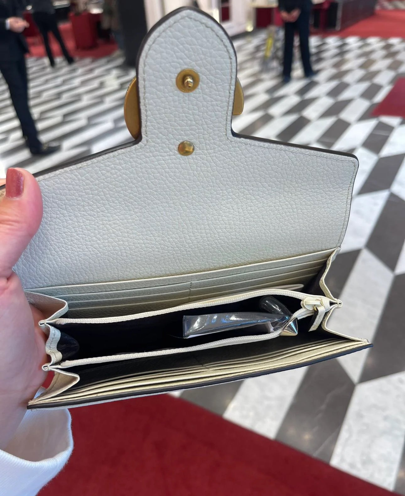 *現貨*@Gucci Marmont 馬夢白色掀蓋長夾 P15000 /T19000