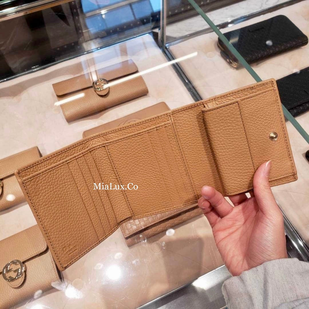 *@Gucci Soho Wallet 浮雕翻蓋三折短夾/P230