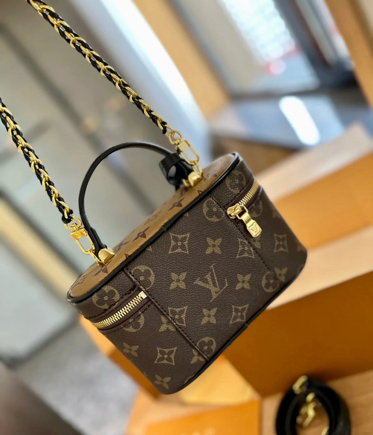 LV▪️Vanity PM 小款新化妝鏈包/2170✨🉐89970