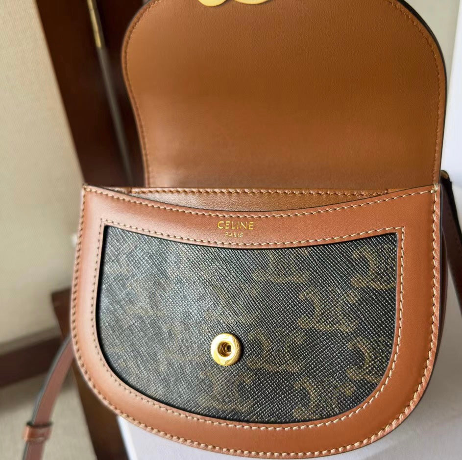 Celine BESACE CLEA MINI 手柄馬鞍包/1850E2000 🉐71000🇪🇺