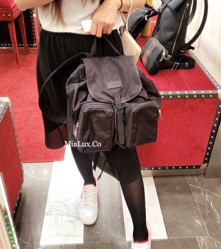 @Gucci 男生款黑老花後背包/P510