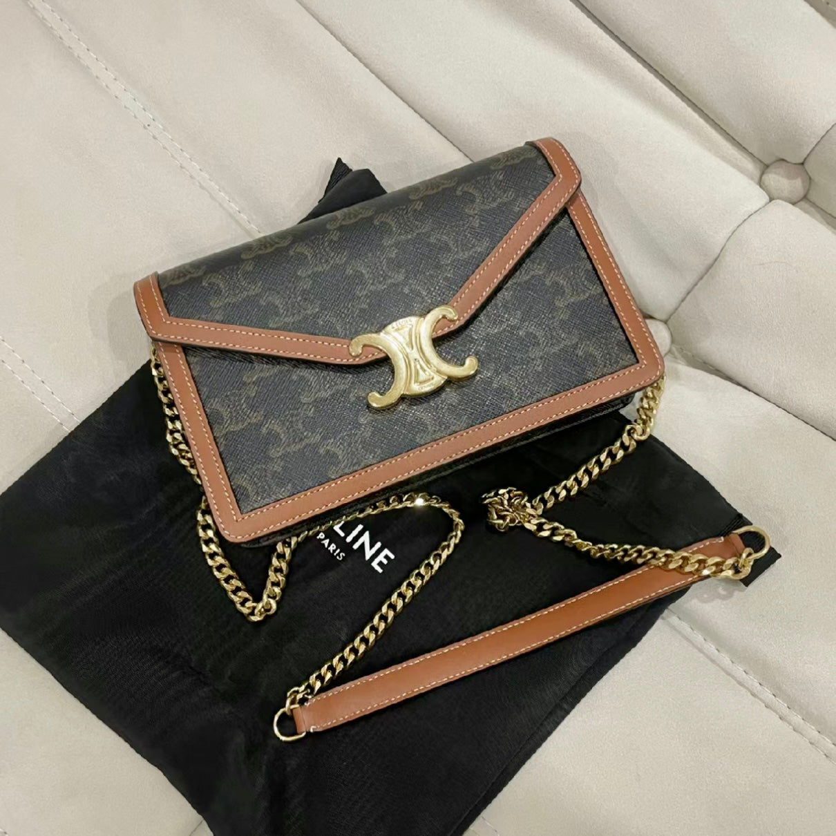 Celine MARGO WOC 老花信封鏈包/1450E1550 🉐55250🇪🇺