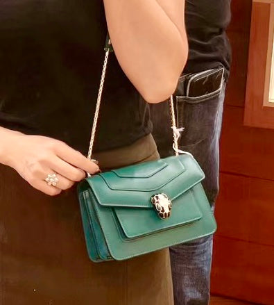 Bvlgari▪️Serpenti Forever 蛇頭內雙層鏈包/2880