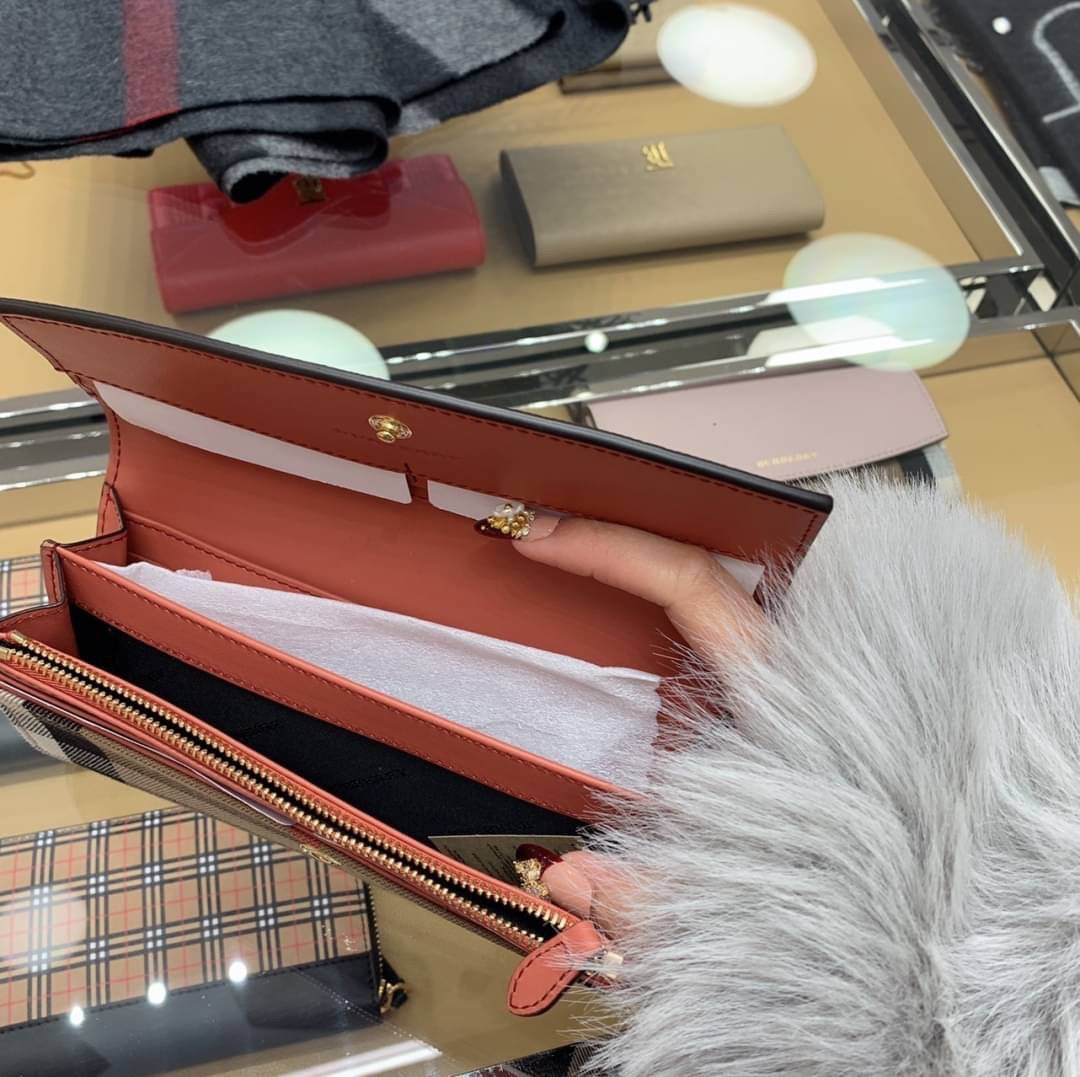 @Burberry Porter House 格紋拚色翻蓋長夾/P239 🔥下殺🉐11760