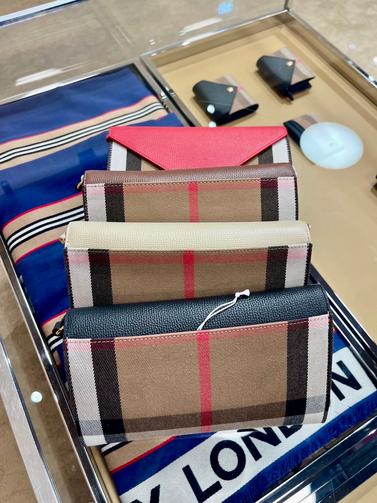 @Burberry▪️Halton 信封長夾/650P189 🔥下殺🉐9310