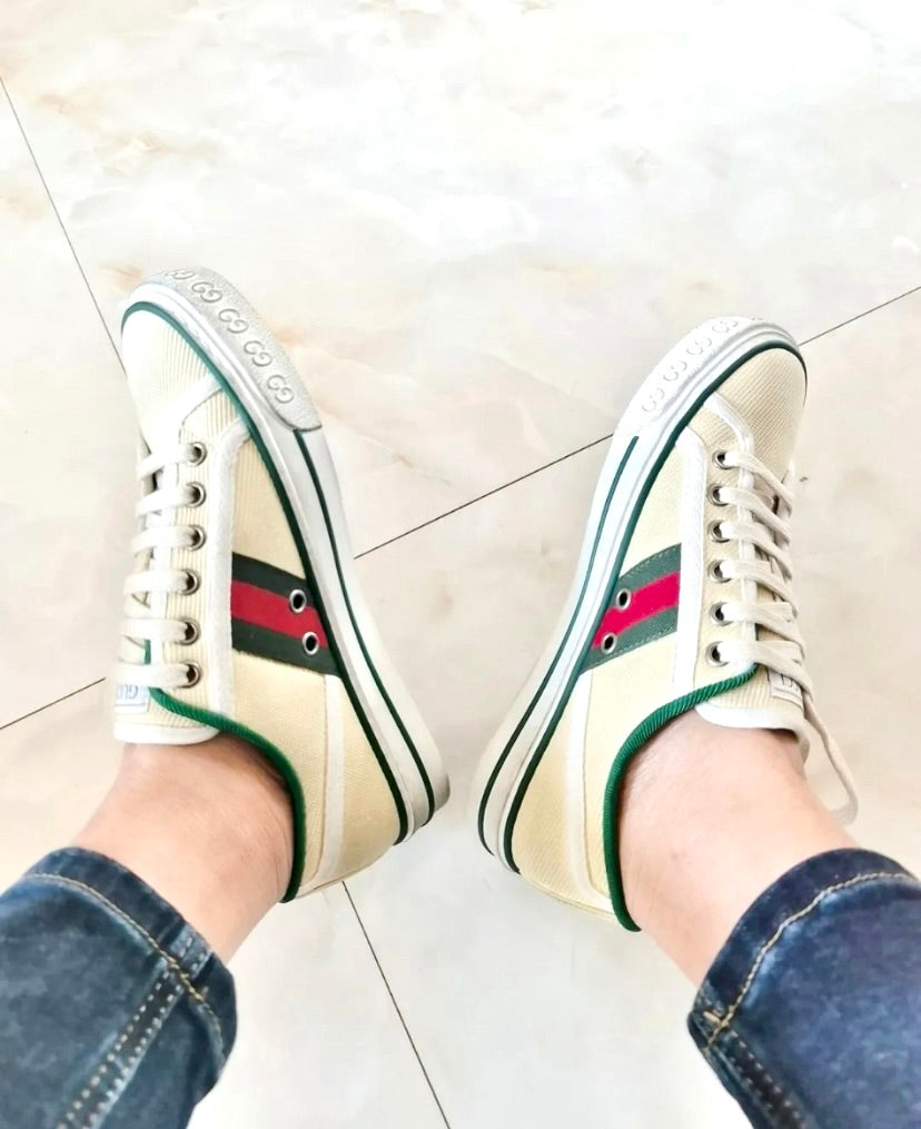 @Gucci Tennis 1977 女款運動鞋/525P265 🔔限時折🉐12730