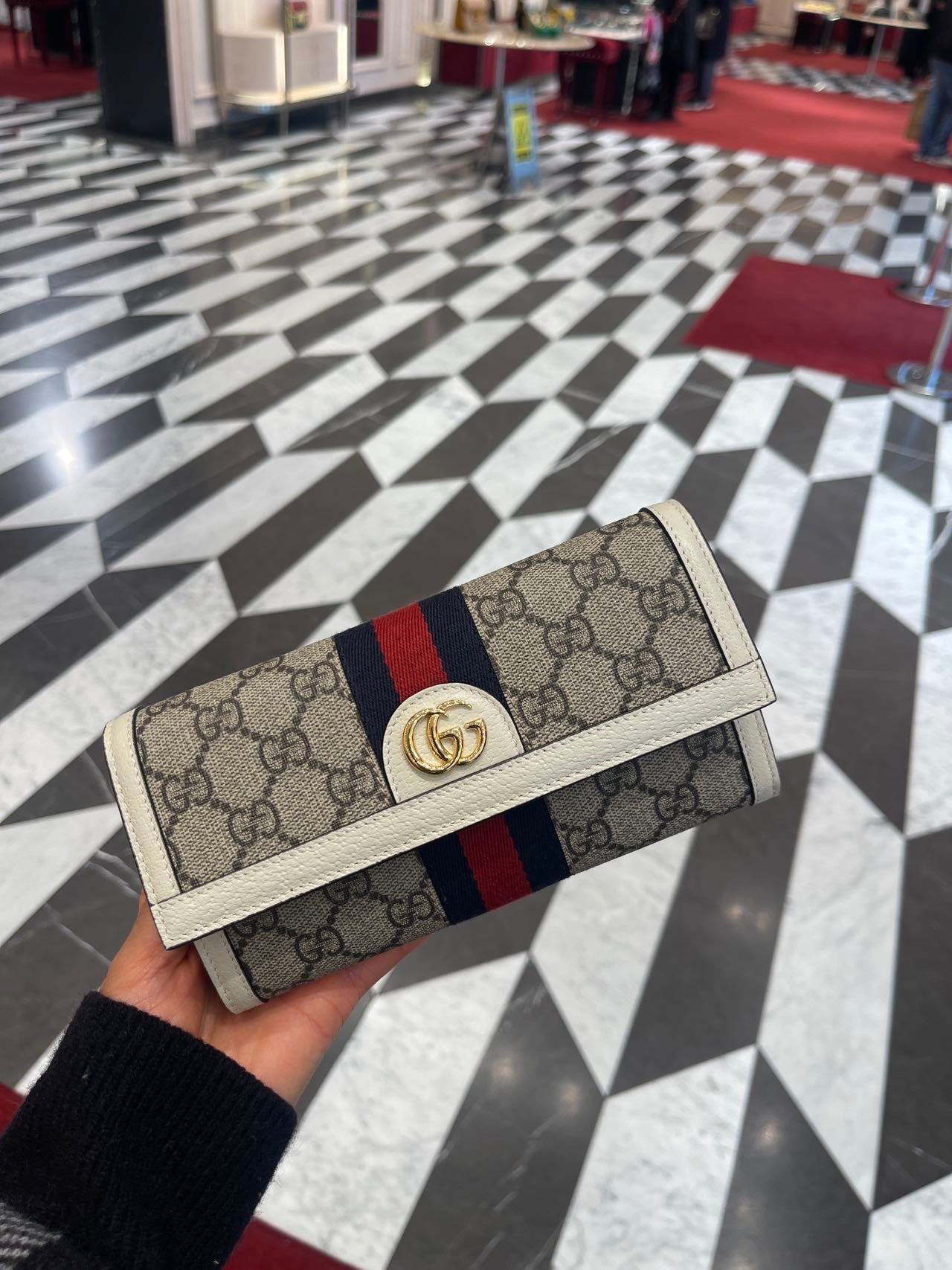 @Gucci▪️GG Canvas 老花長夾/570P395 🔔限時折🉐18580