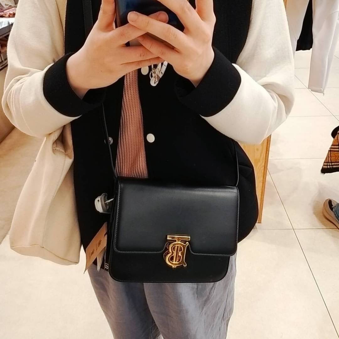 @Burberry TB 小款肩背翻蓋包/P819 🔥下殺🉐37860
