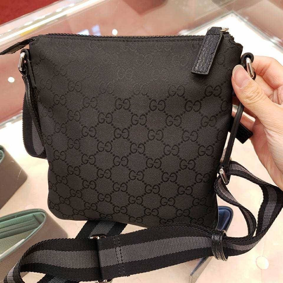 @Gucci GG S 小款男生款黑老花包/P350