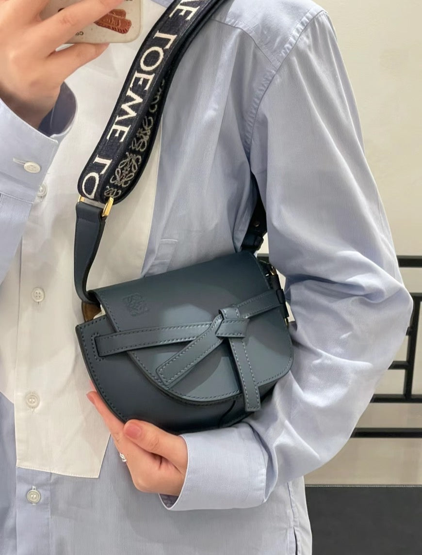 Loewe Gate Dual Mini 緹花背帶馬鞍包/1500