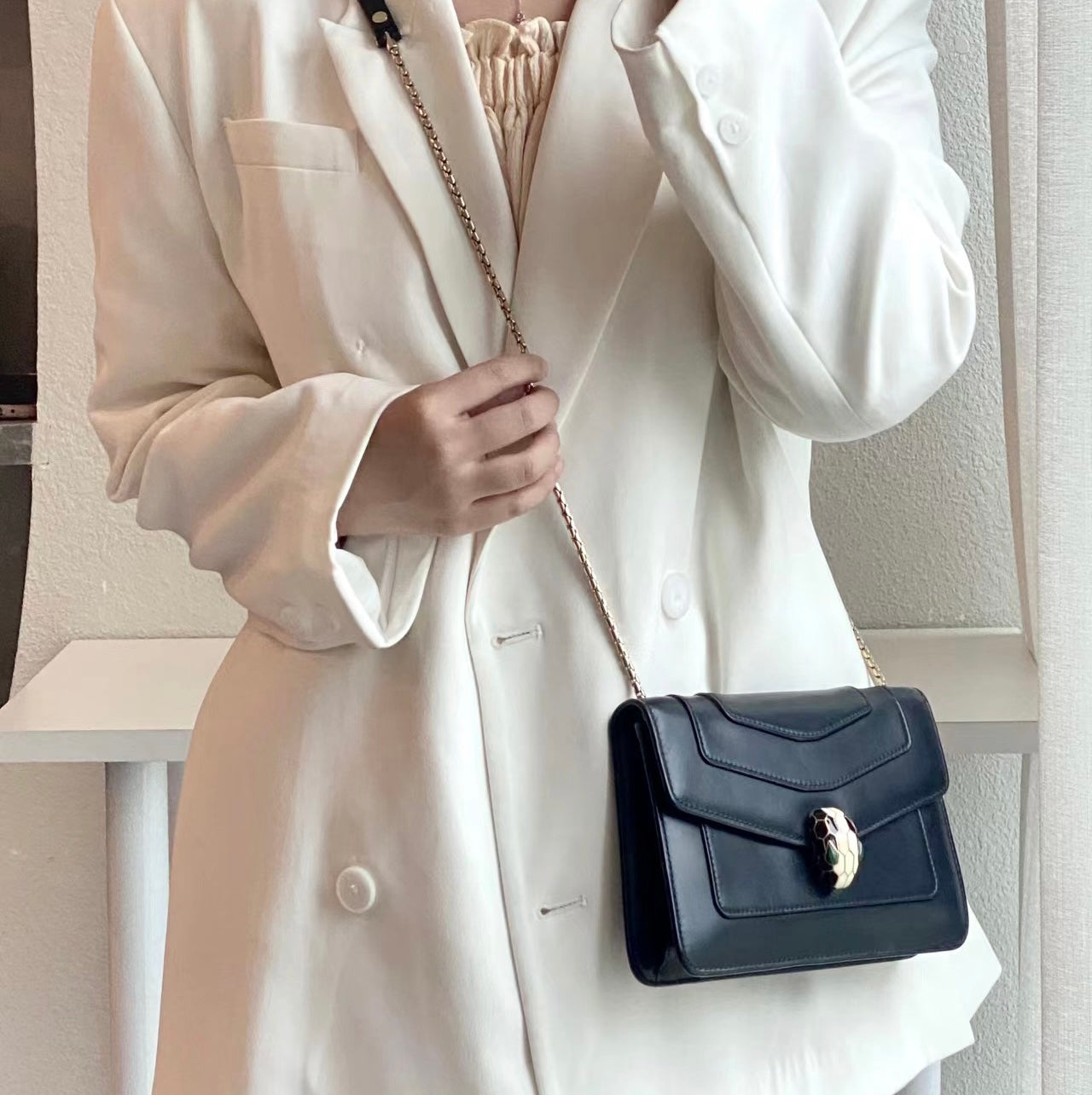 Bvlgari▪️SERPENTI FOREVER EAST-WEST 蛇頭橫款單層鍊包/1,990