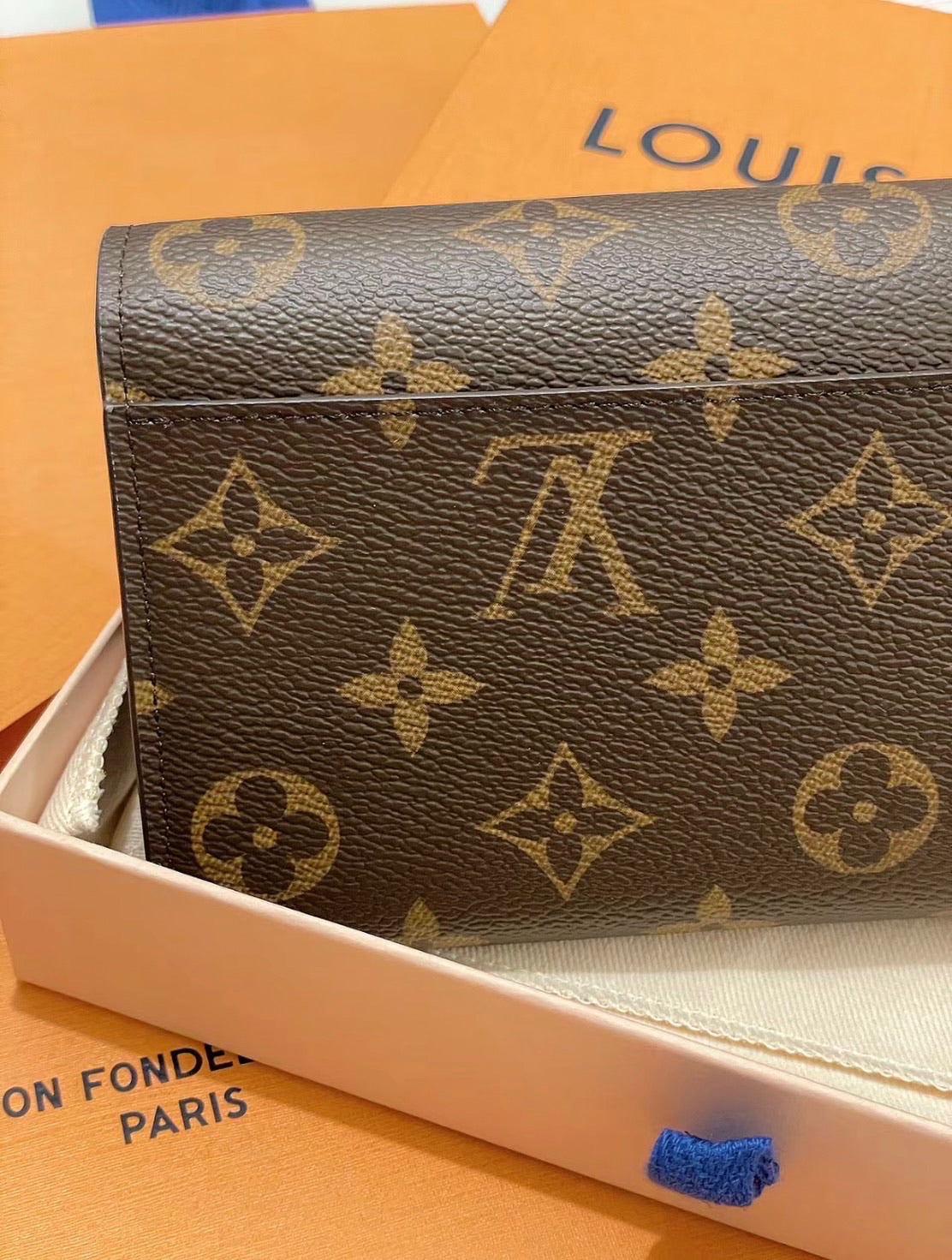 LV▪️Sarah 信封長夾/495✨🉐21790