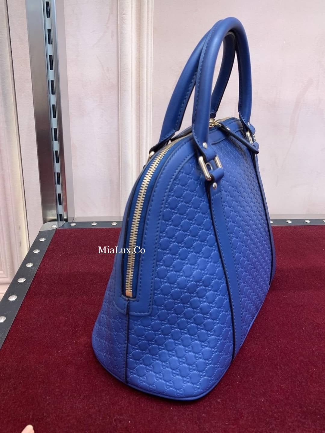 @Gucci Embossed Bag L 大款壓紋牛皮貝殼包/P745 🔔限時折🉐34530