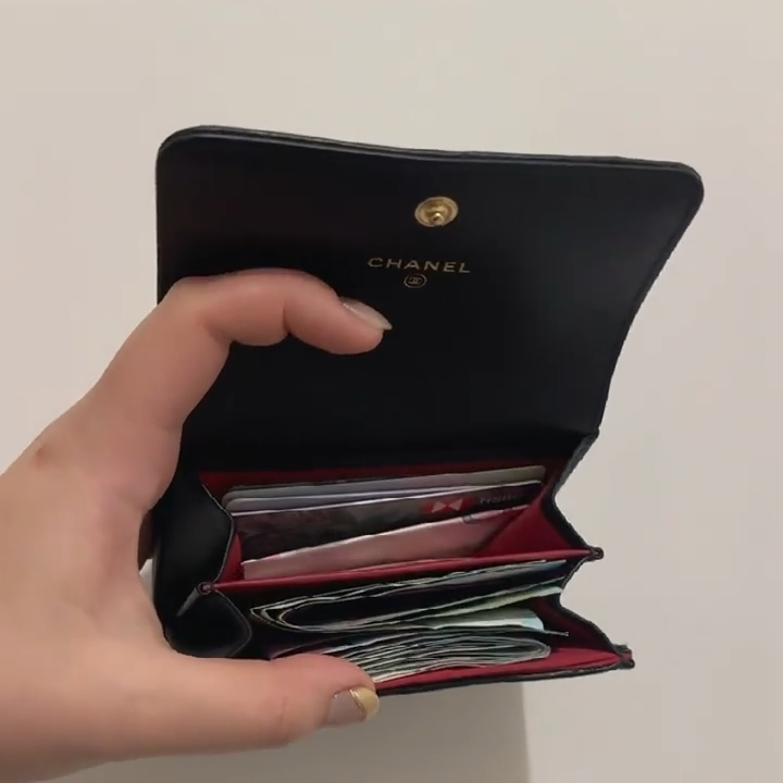 CHANEL✨19 LAMBSKIN FLAP COIN PURSE 經典19小羊皮翻蓋雙層零錢包 AP1180 -