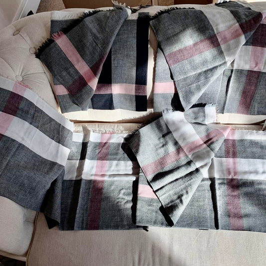 @Burberry Scarf 輕薄羊毛大方圍巾/P129 🔥下殺🉐7310