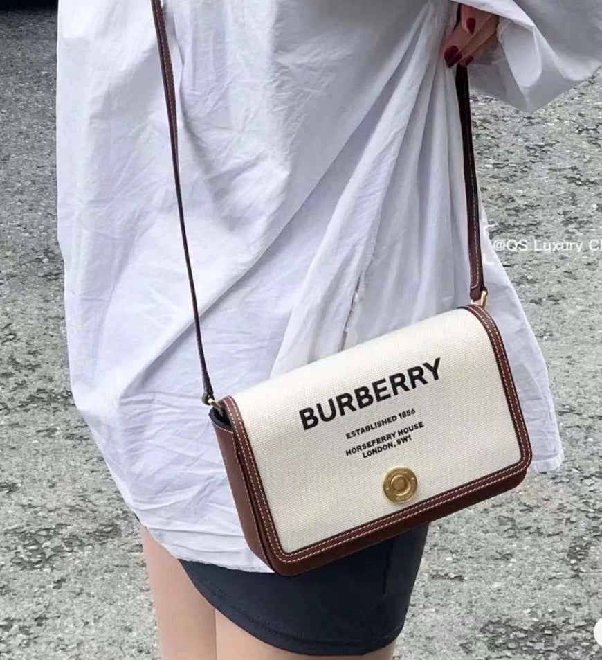 ❌Burberry Horseferry Mini 郵差包-米白
