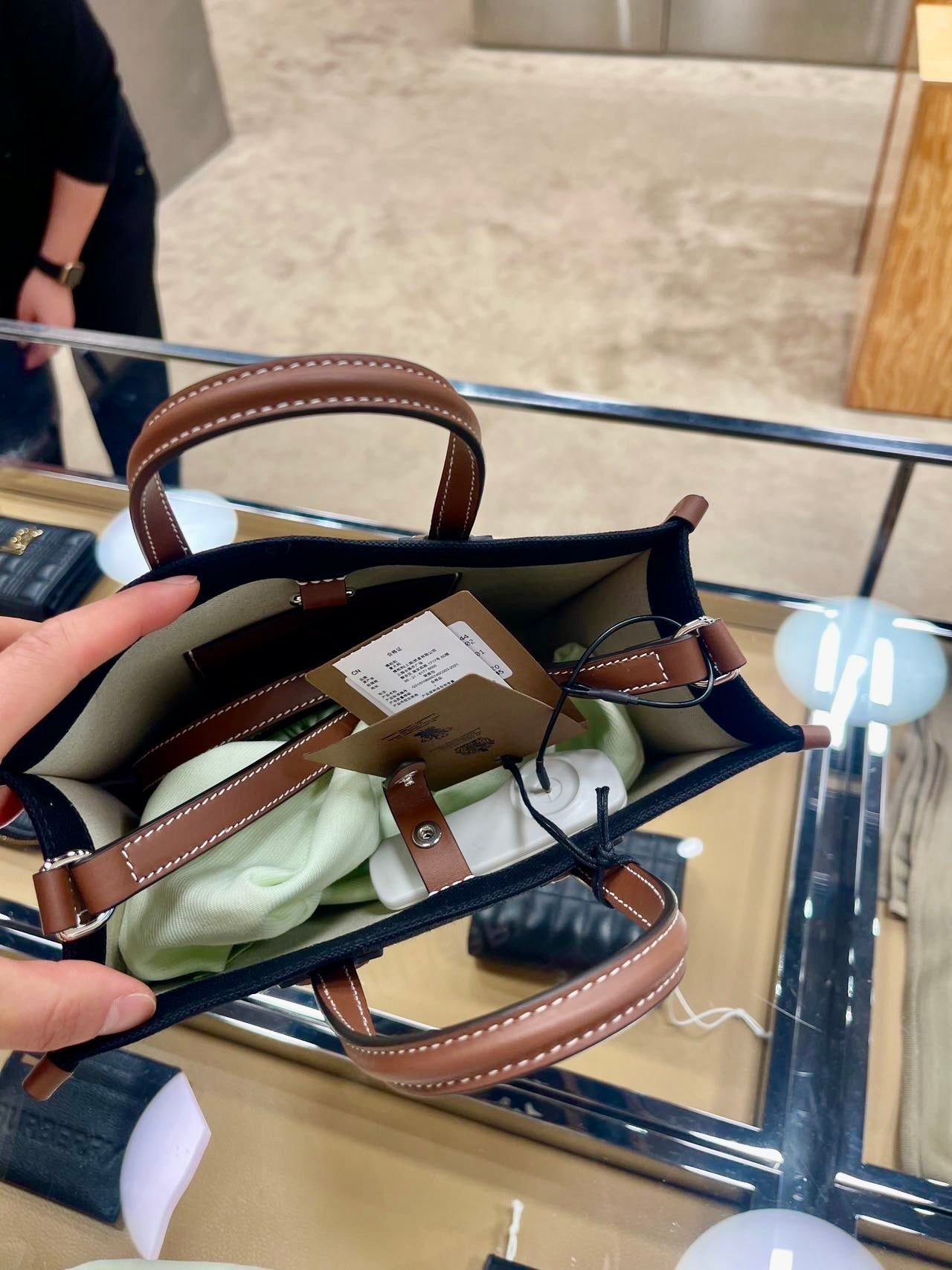 @Burberry Pocket Mini 口袋包-咖格/1450P799 🔥折上七折🉐26170