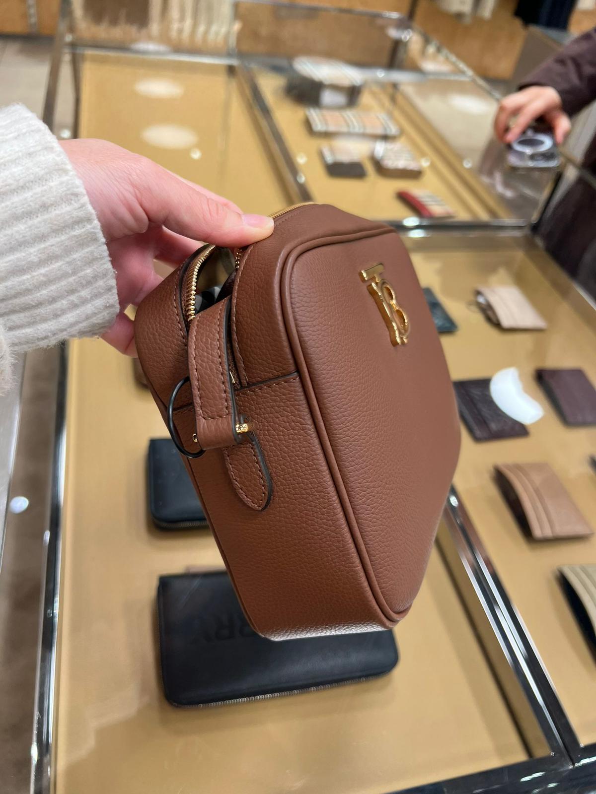 @Burberry TB Camera L 大款相機包/735P399 🔥下殺🉐18760