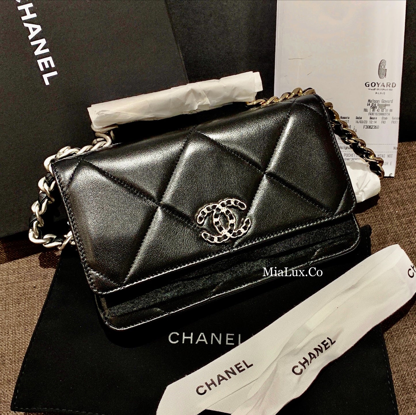 CHANEL▶︎✨| 19 LAMBSKIN WALLET ON CHAIN 經典19小羊皮WOC鏈包 AP3267 *£3,430