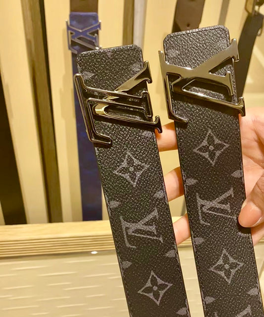 LV Line 40 男生款雙面皮帶/470✨🉐20740