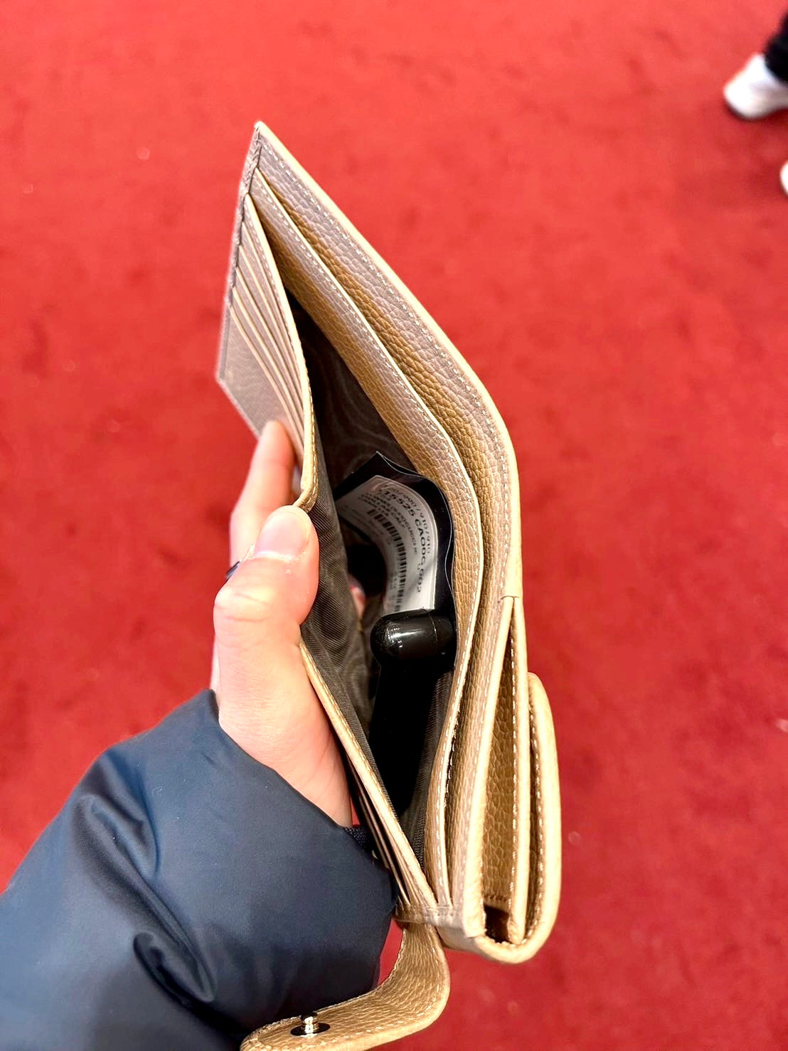 *@Gucci▪️Interlocking 雙G銀扣短夾/510P230 🔔限時折🉐11150