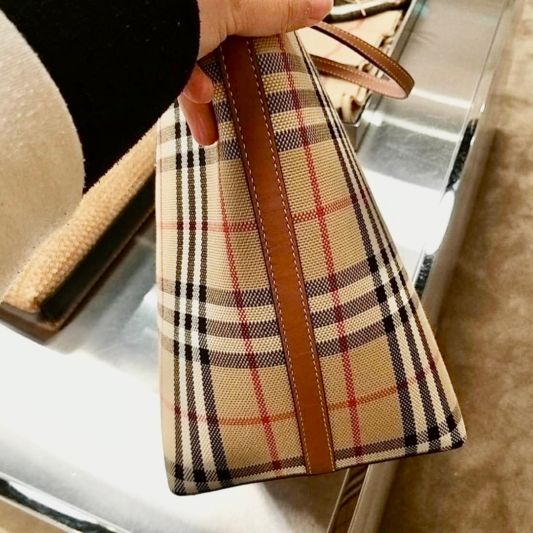 Burberry London Tote 小款格紋雙面托特包/1290C878 ㊙️折扣🉐37000💰