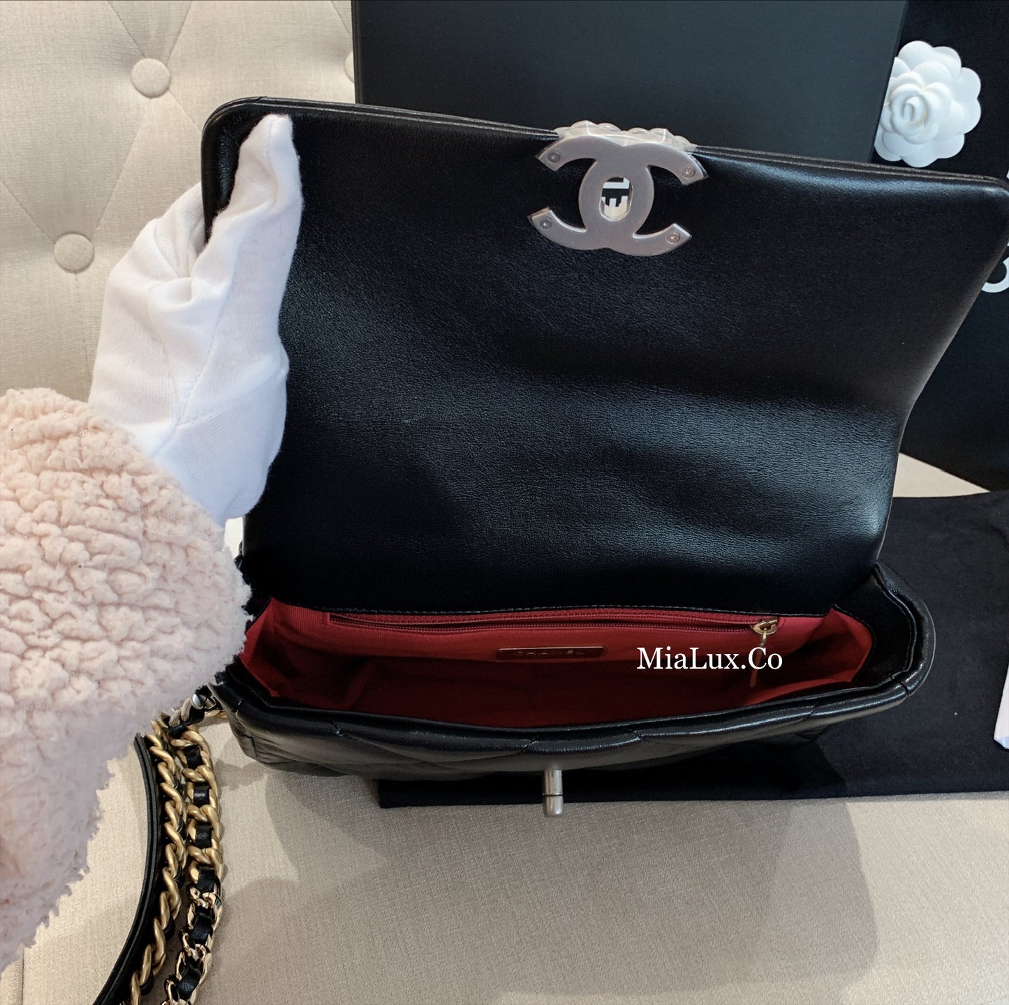 CHANEL▶︎✨| 19 LAMBSKIN HANDBAG 中款經典19小羊皮翻蓋鏈包 AS1160 *£5,360