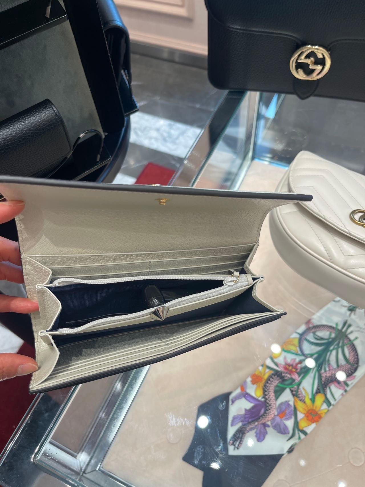@Gucci▪️GG Canvas 老花長夾/570P395 🔔限時折🉐18580